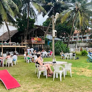  Hotel Honey Sri Lanka